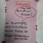 Buntes Plakat zum Kuchenverkauf, mit handgeschriebenen Details und Verzierungselementen.