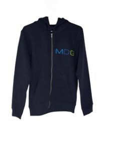 Dunkelblaue Kapuzenjacke mit Reißverschluss und farbigem Schriftzug MDG.